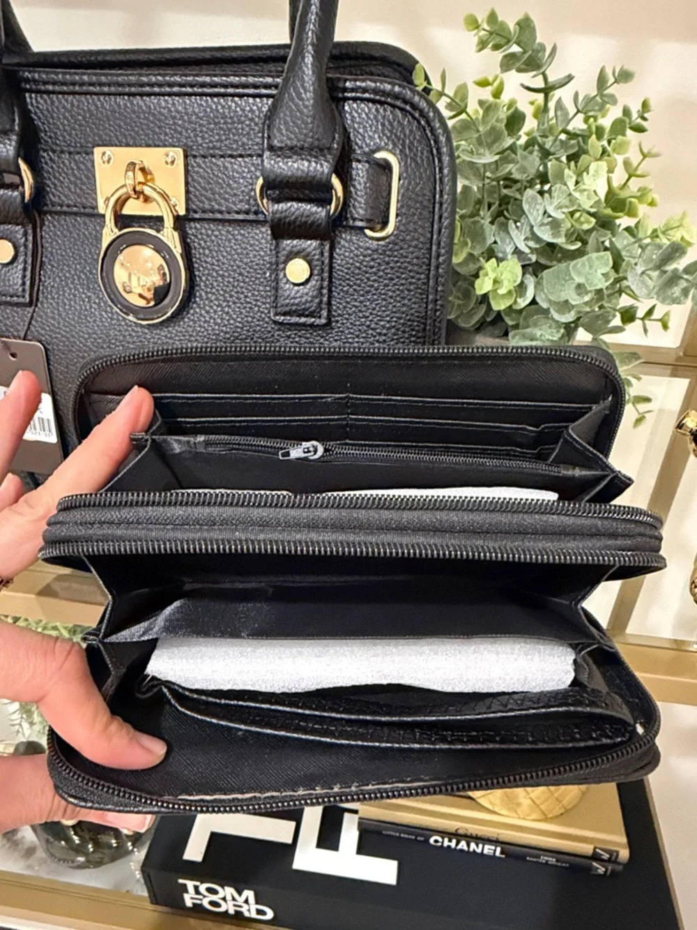 Black Satchel Handbag with Zip Wallet - Picture 3 of 13
